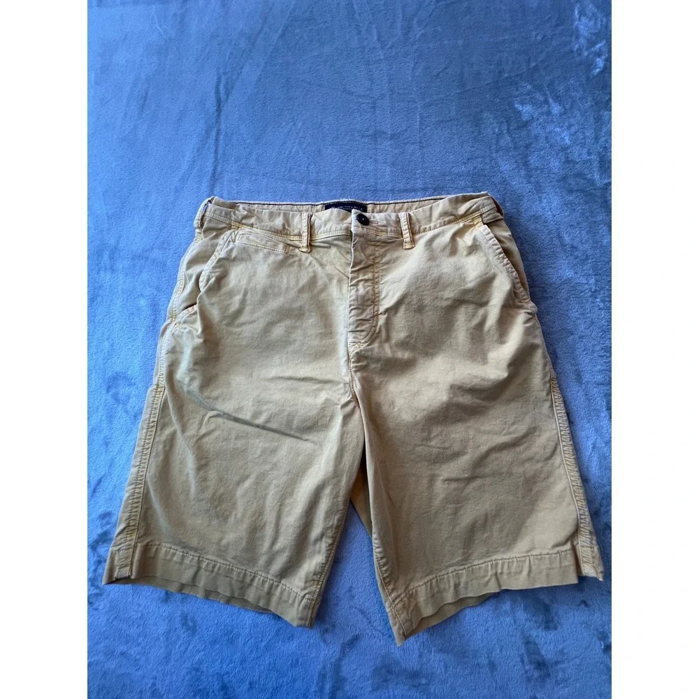 American Eagle Shorts Mens 32 Yellow Classic Next Level Flex Chino Casual